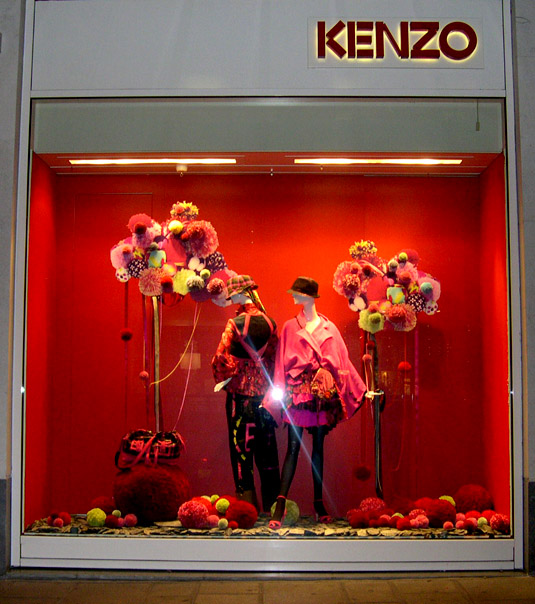 graphik retail decoration event reboard nancy kenzo 