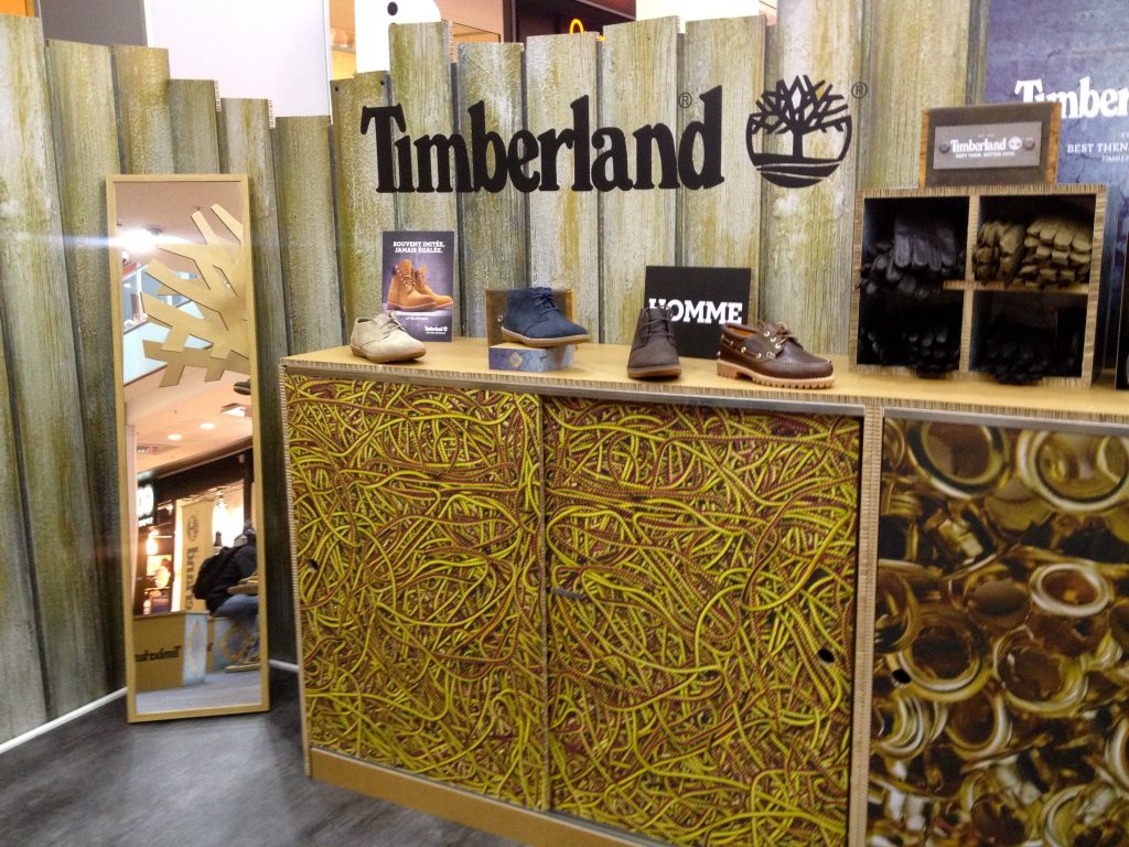 graphik retail decoration event reboard nancy pop up store timberland 