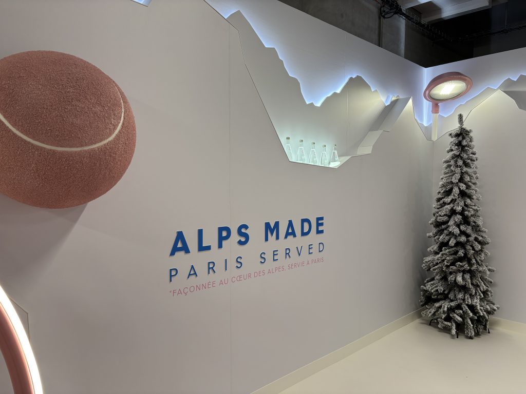 graphik retail decoration event reboard nancy evian x rolex paris master 