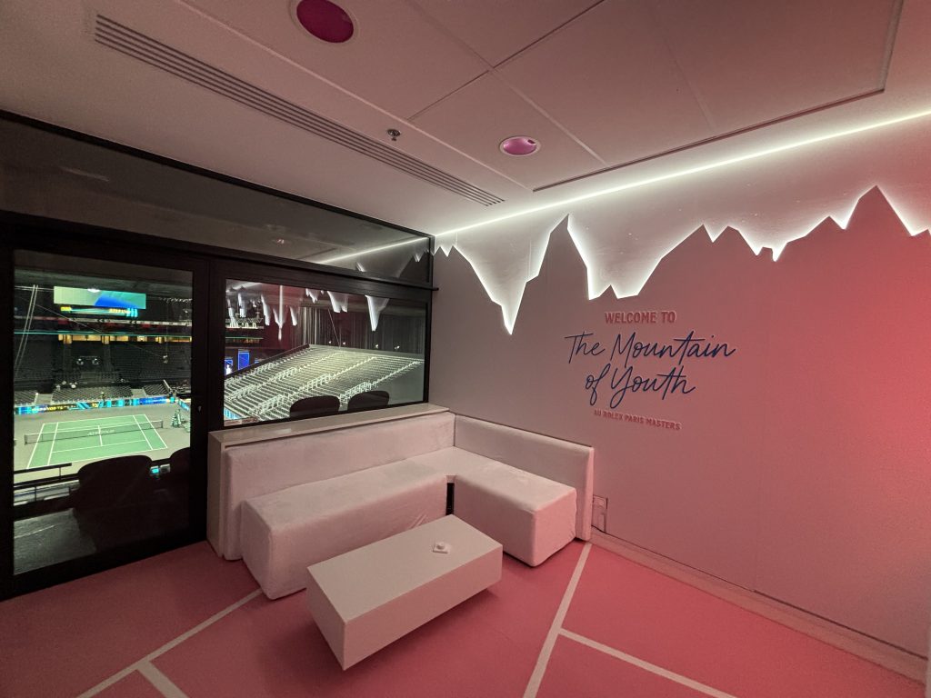 graphik retail decoration event reboard nancy evian x rolex paris master 