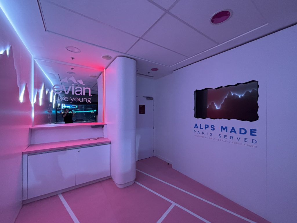 graphik retail decoration event reboard nancy evian x rolex paris master 