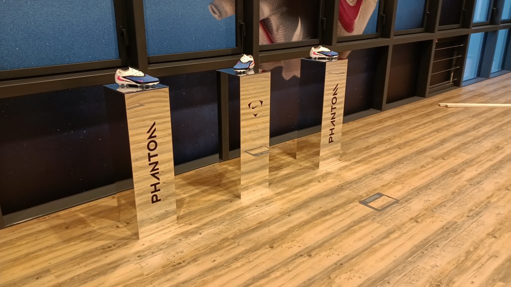 graphik retail decoration event reboard nancy nike x campus du psg 